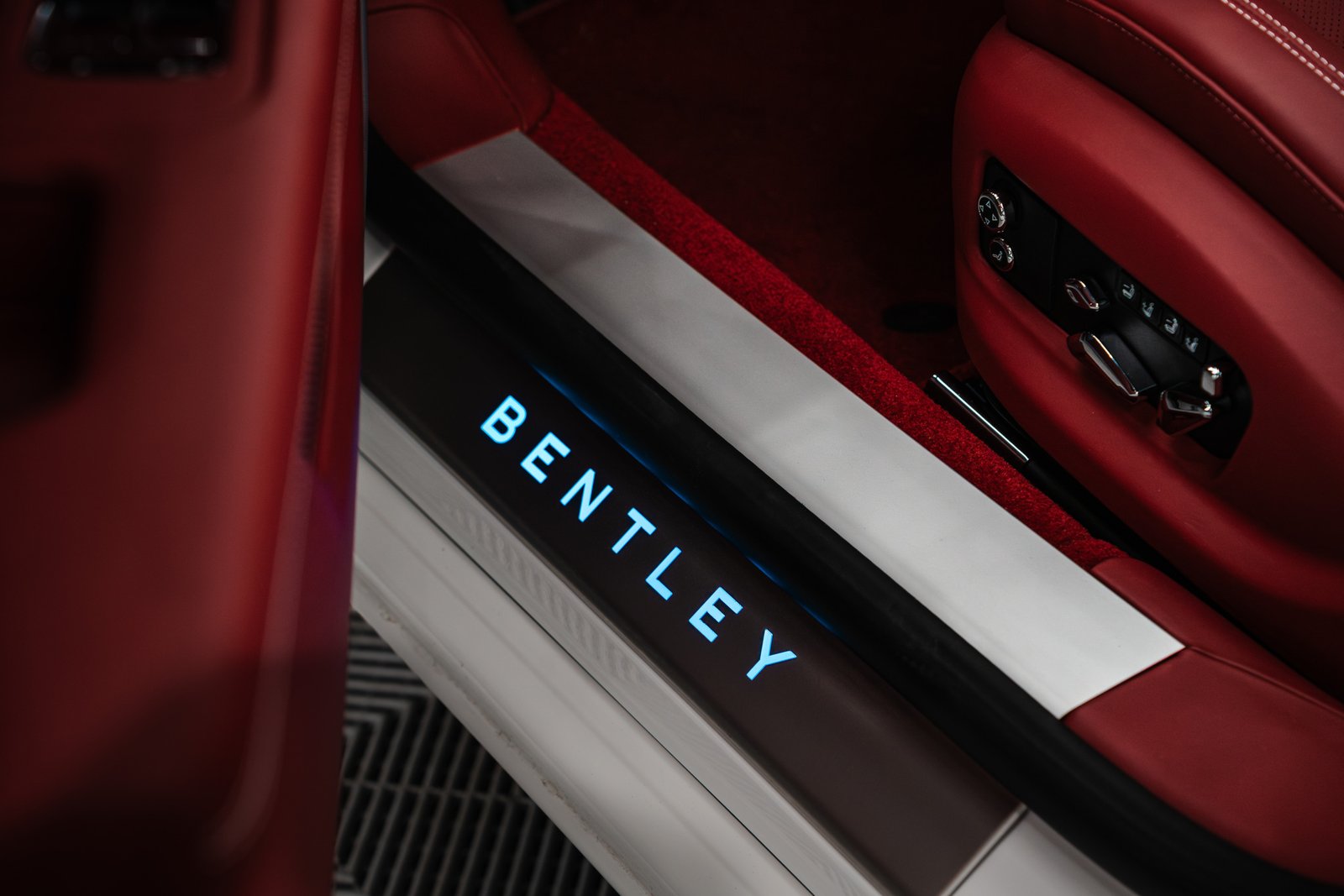 bentley continental gt close up interior shot of bentley logo at morendi showroom in lithuania 02