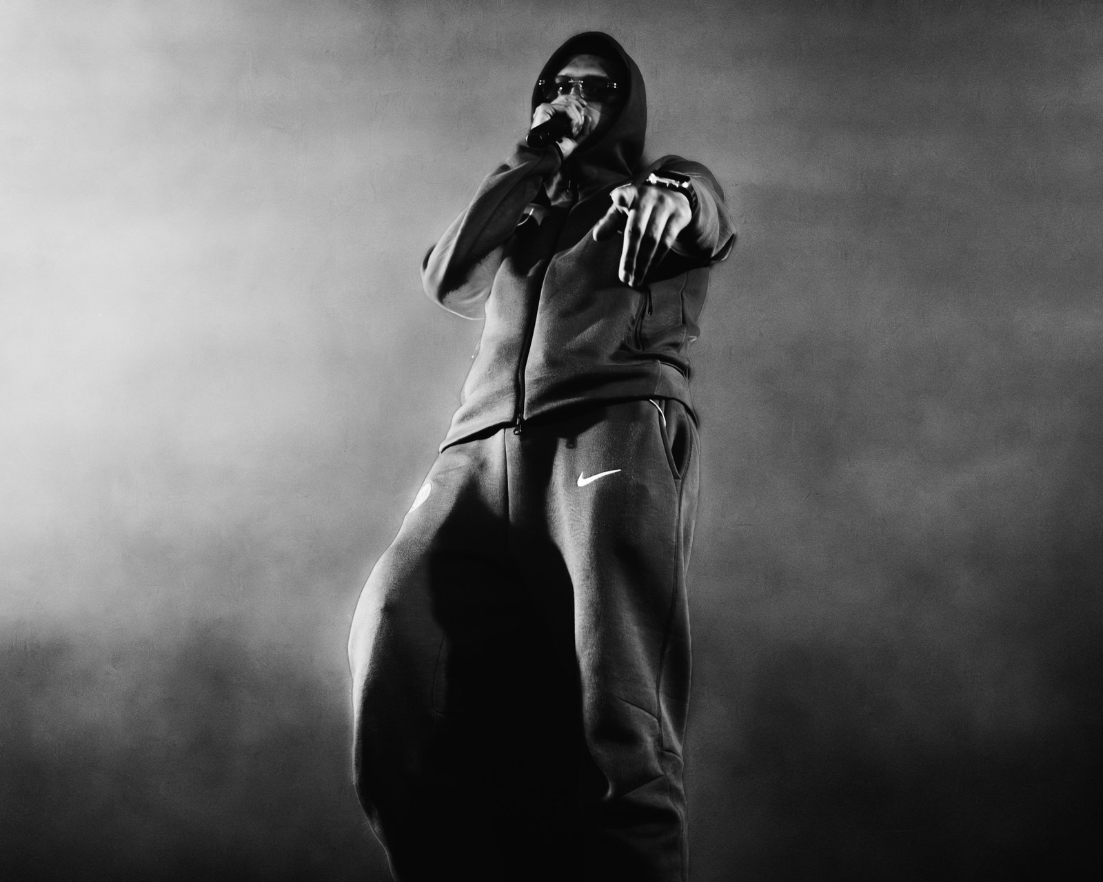 granatos live 2025 mir stage perofming smoky background in lithuania