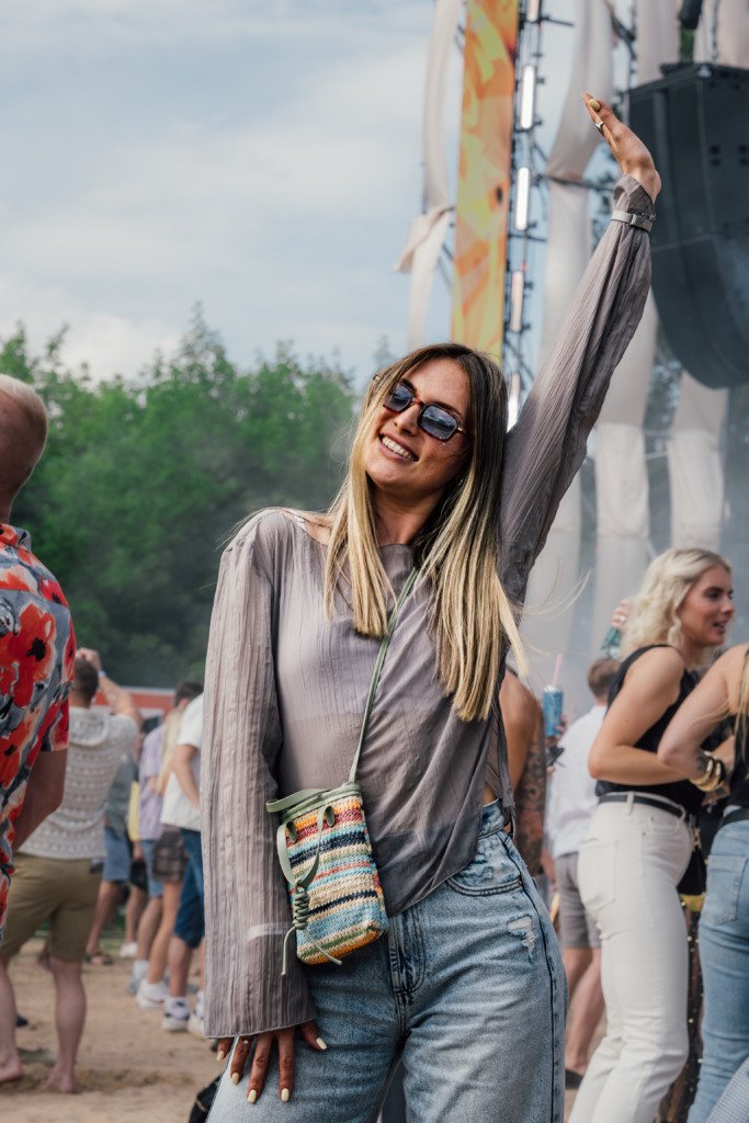 gravity beach festival 2025 crowd member dancing in vilnius